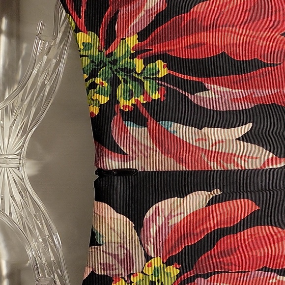 NWT Trina Turk floral dress, size 6 - Picture 6 of 6